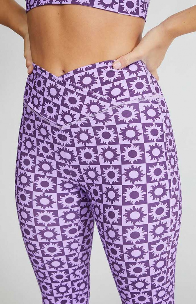 PURPLE PacSun Active Flying V Flare Yoga Pants | LYXVGPJ-95